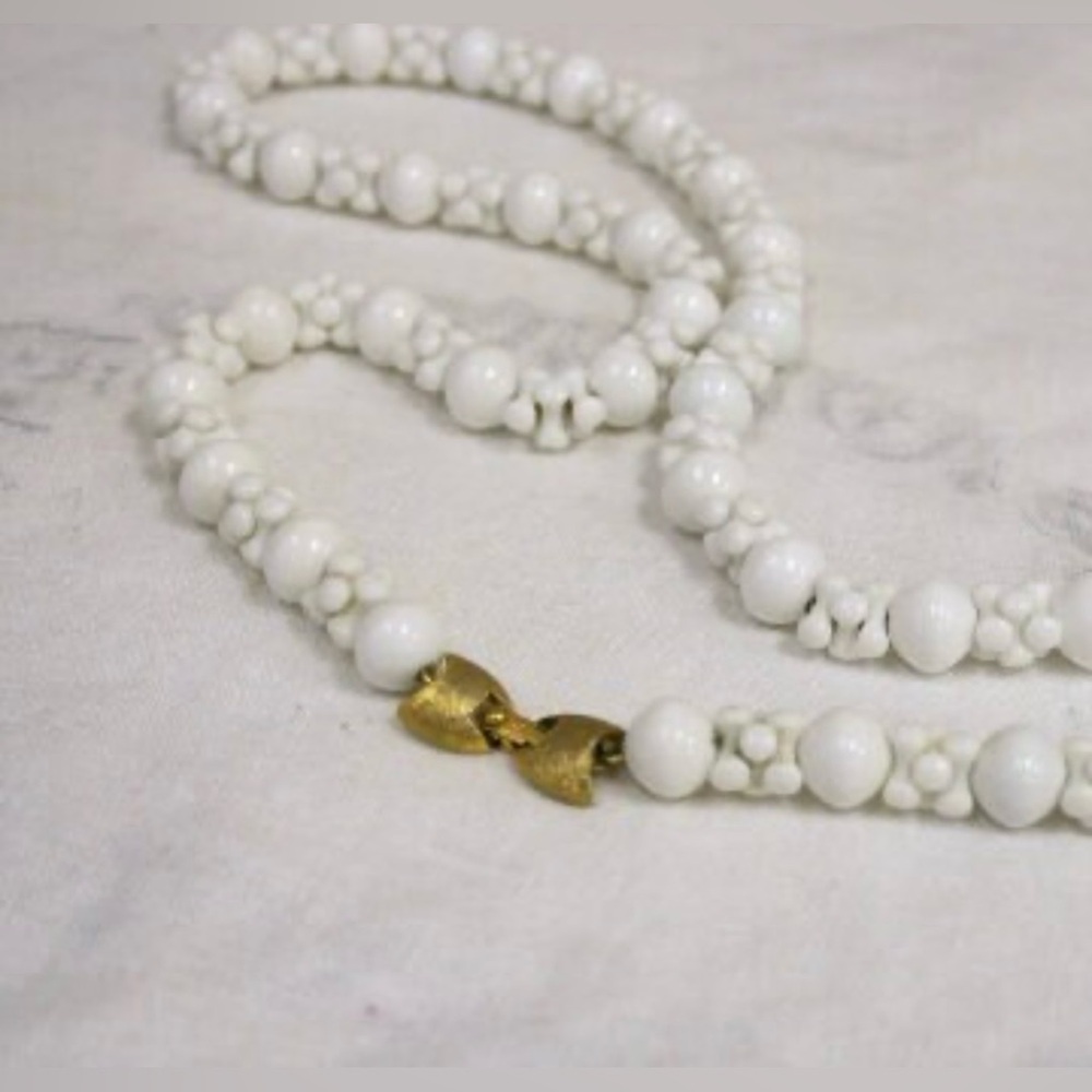 Vintage 60s Monet White Plastic/Resin Bead Necklace 24” Long